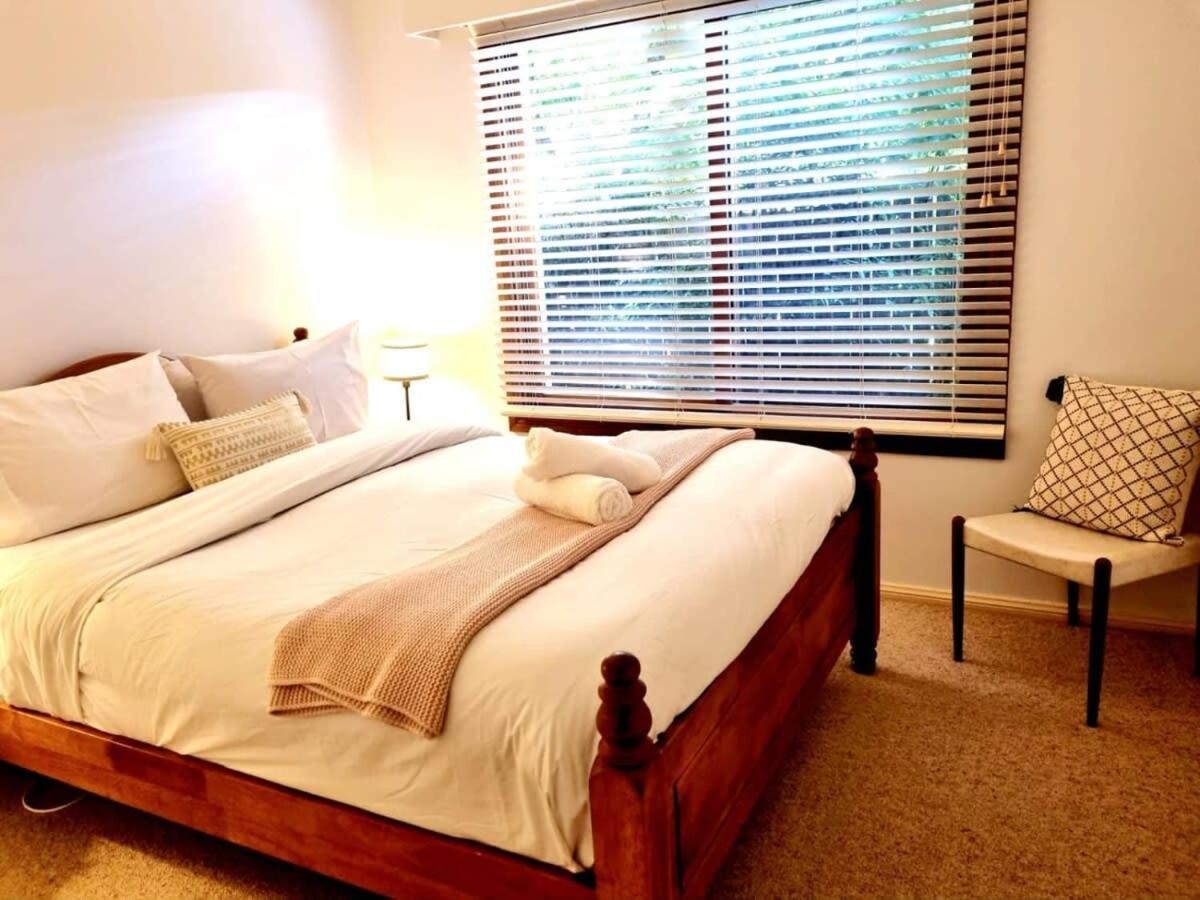3 Bdrm 2 Bthrm House Close To Canberra Cbd & Anu 외부 사진