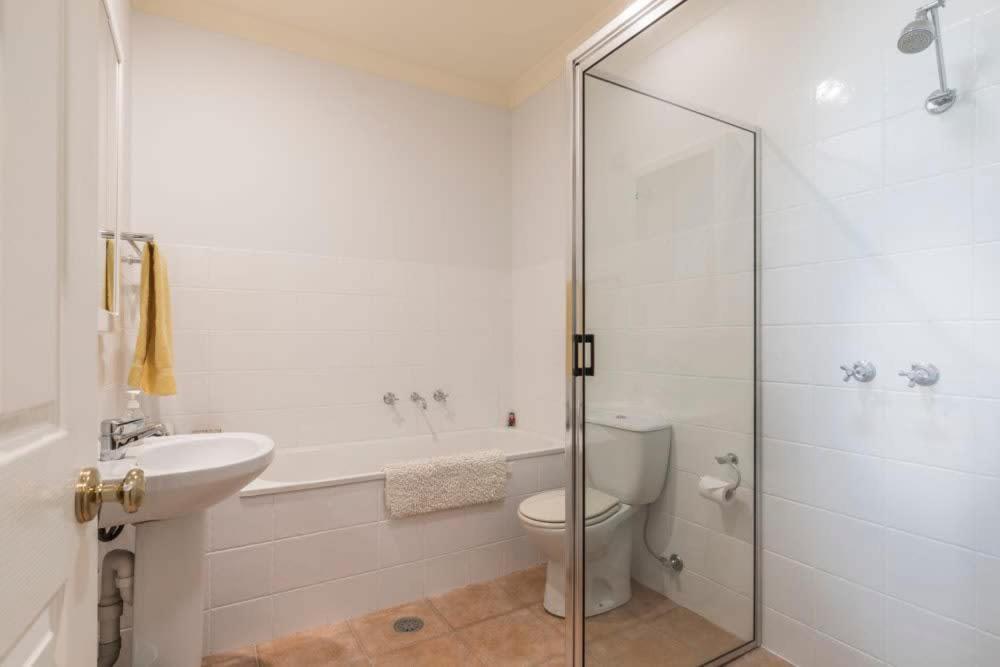 3 Bdrm 2 Bthrm House Close To Canberra Cbd & Anu 외부 사진